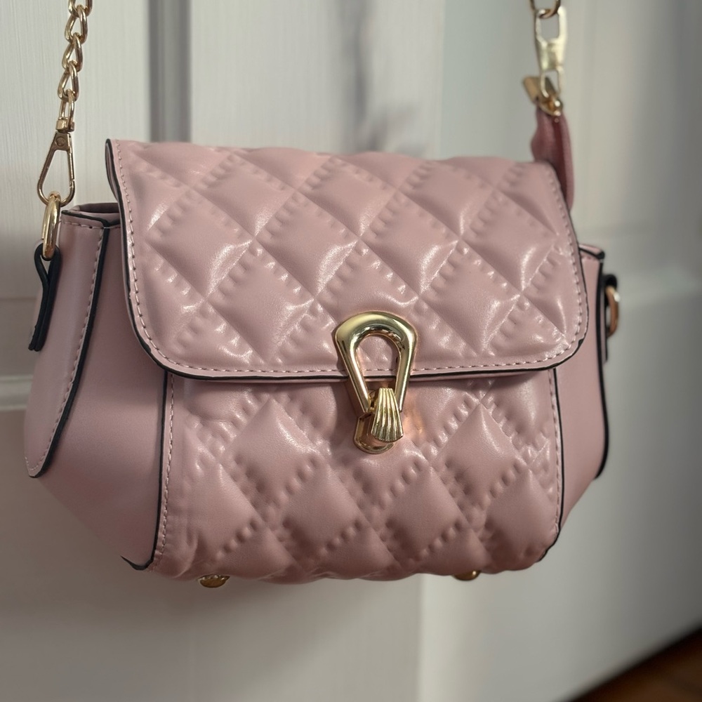 Elegant Pink Quilted Shoulder Bag